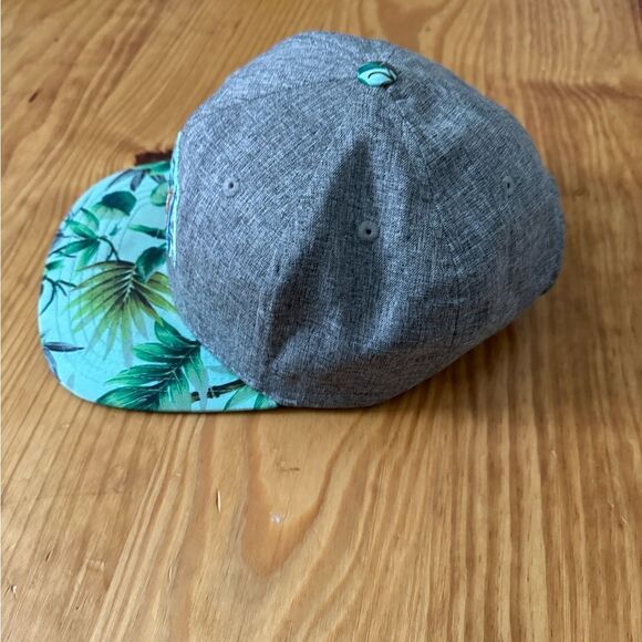 CHICAGO BLACKHAWKS American Needle FLORAL HAWAIIAN Adjustable Strapback Hat - Picture 2 of 8